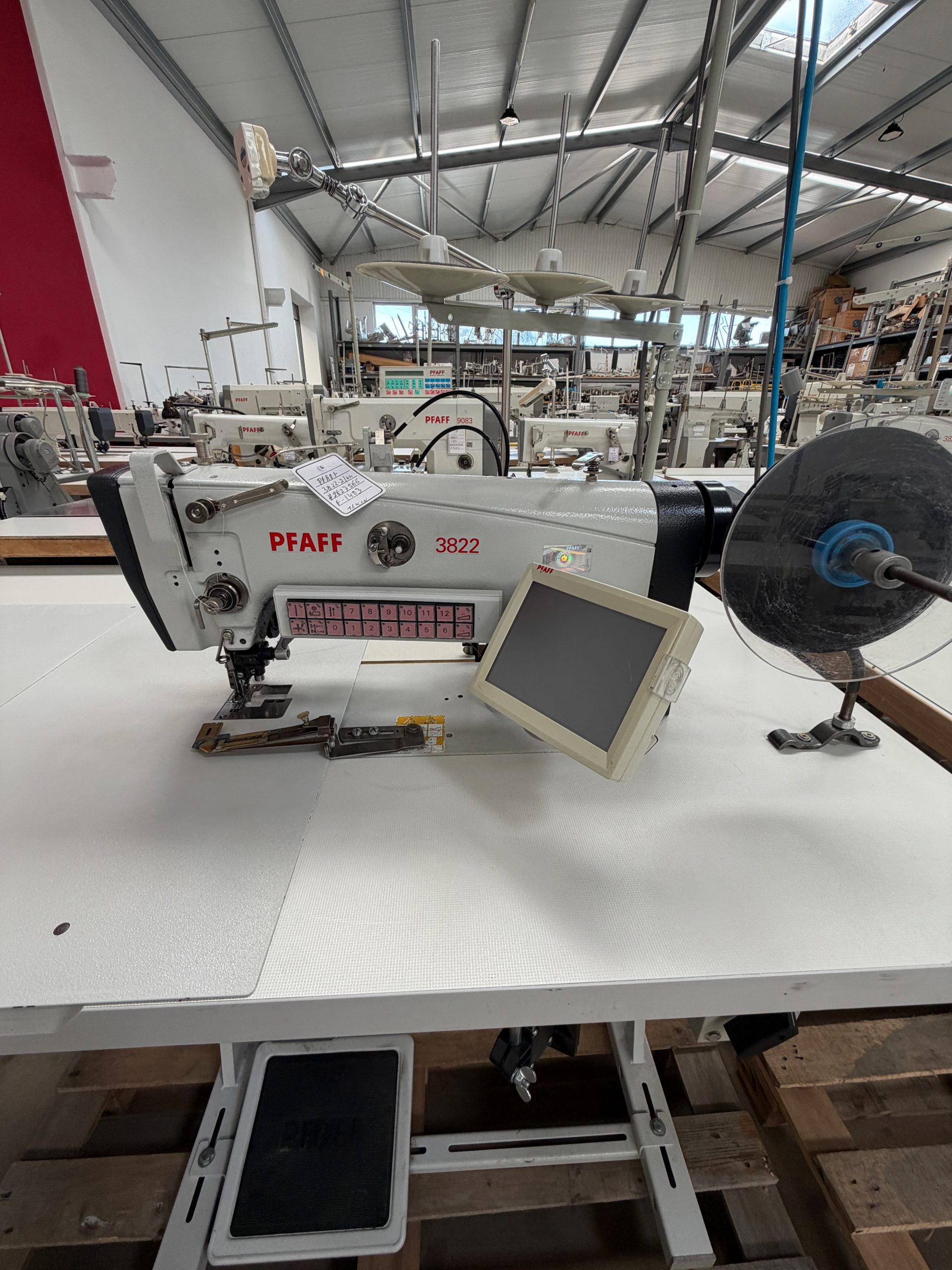 Pfaff 3822-2-44 - Image 1