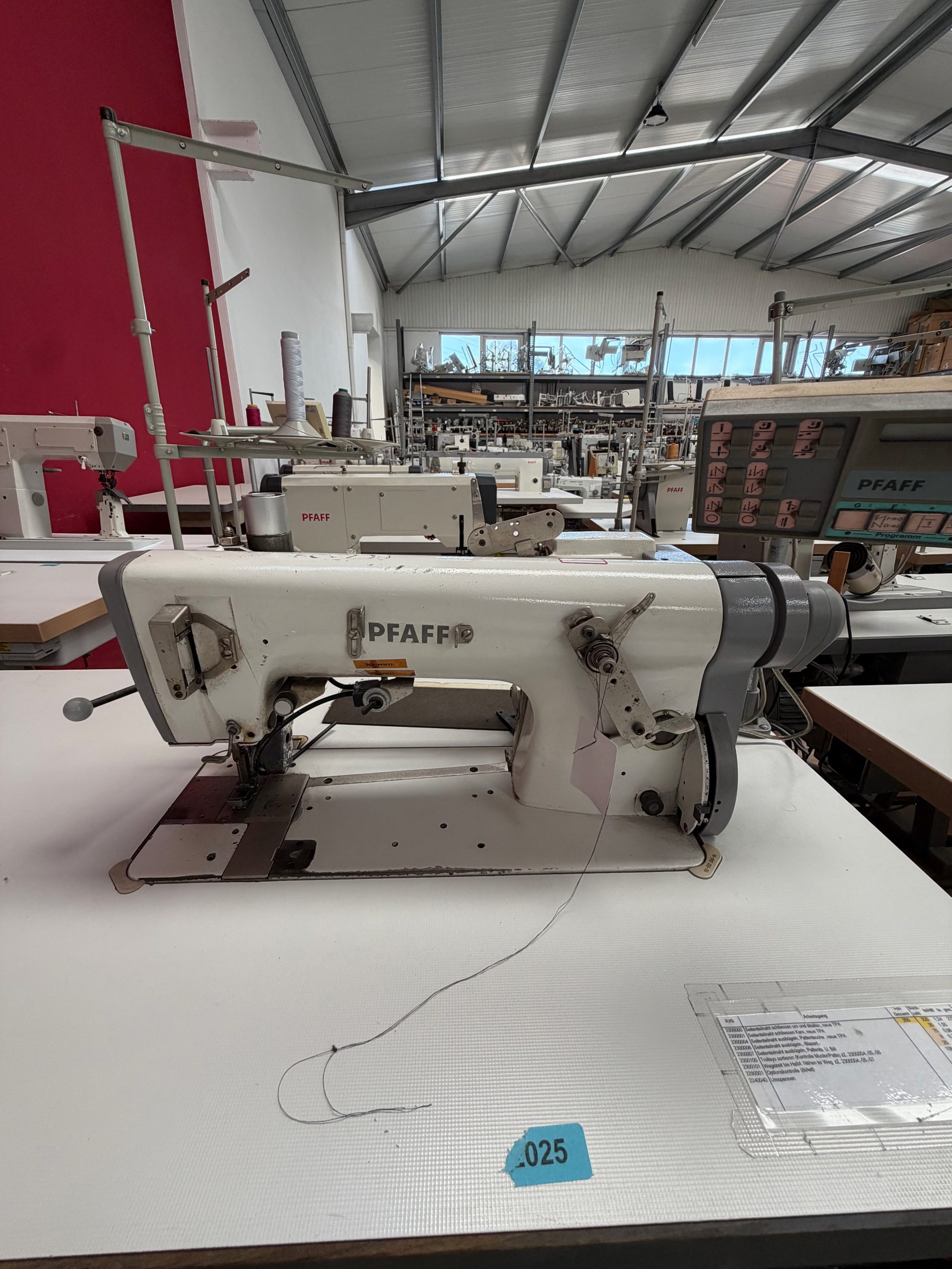 Pfaff 5483 - Image 1