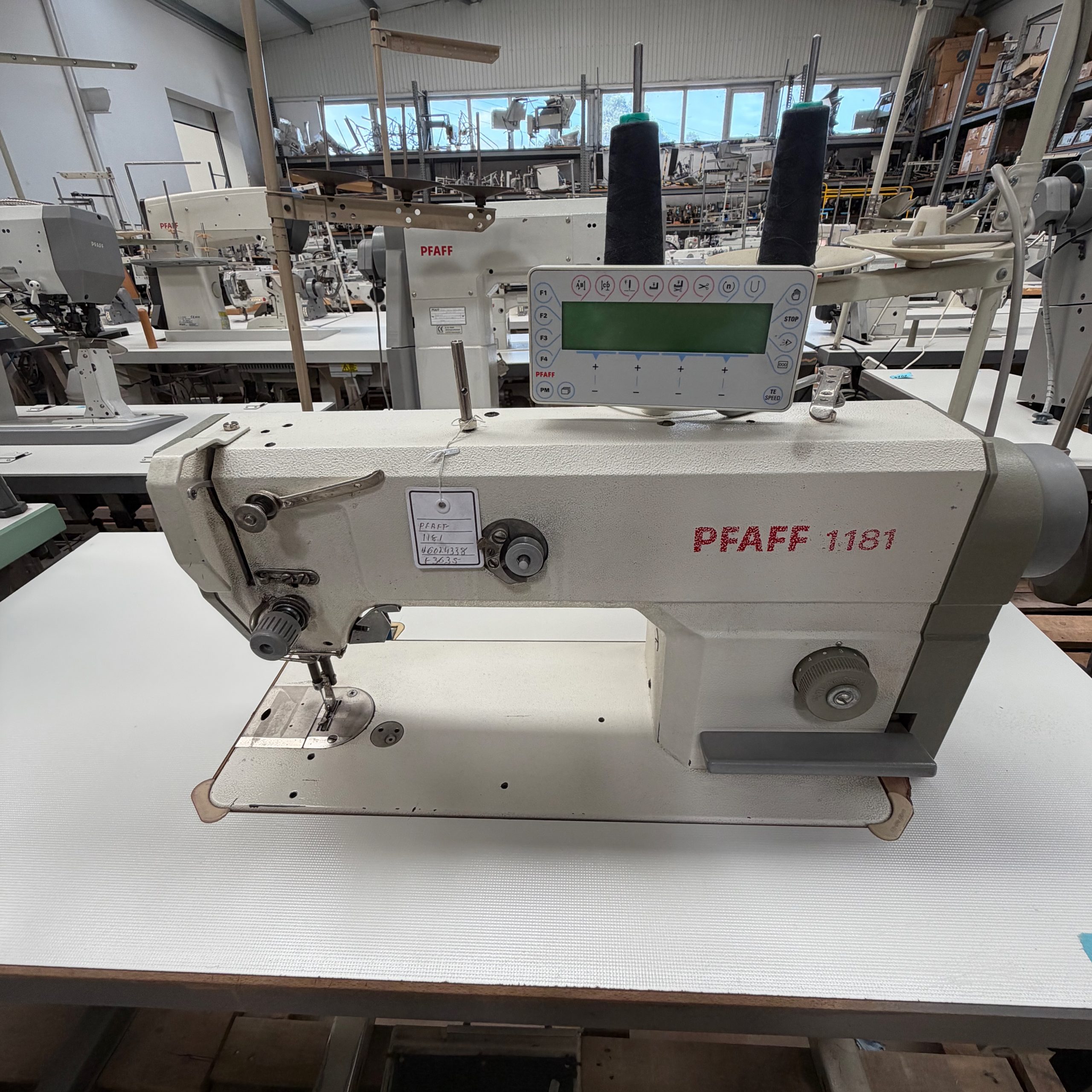 Pfaff 1181 - Image 1